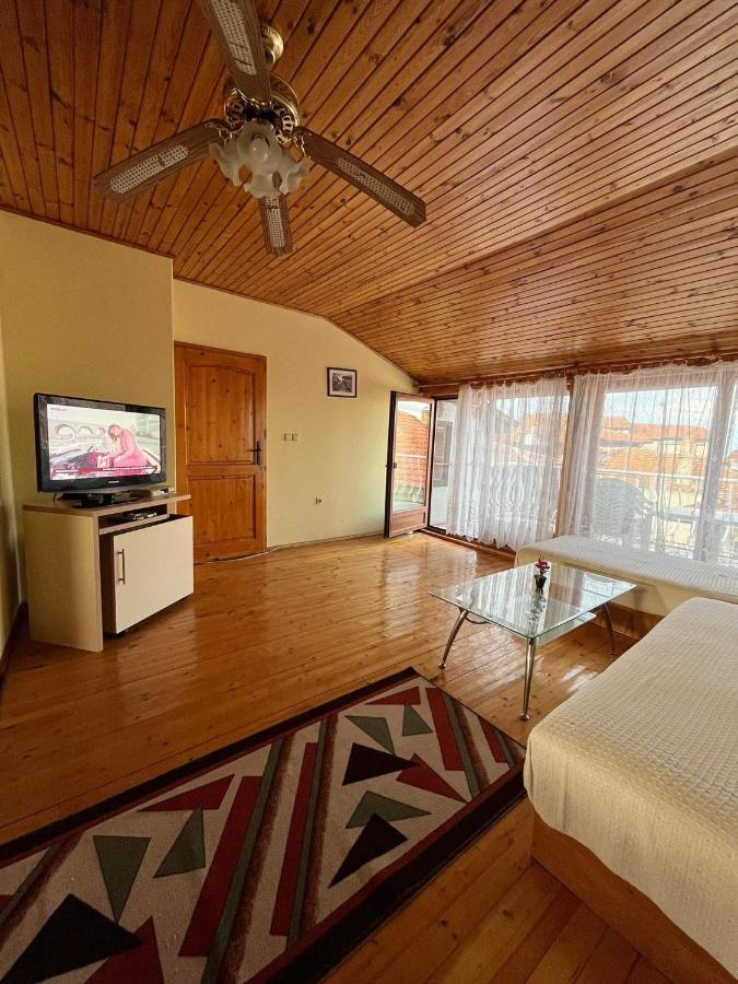 Апартаменти За Гости Nesebar Esterno foto