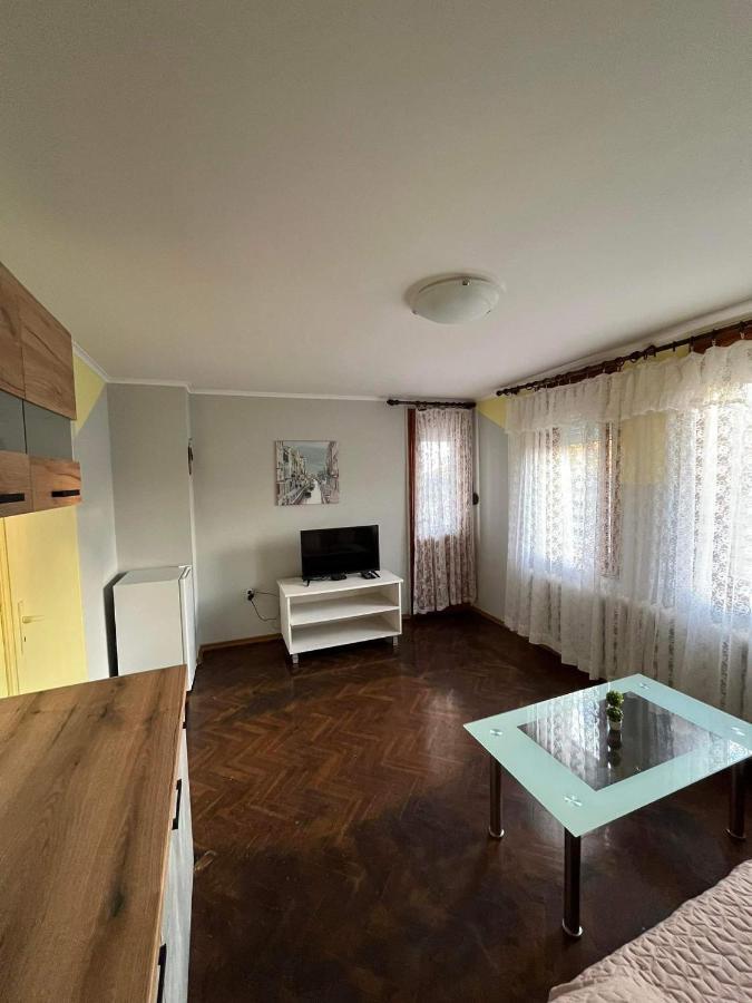 Апартаменти За Гости Nesebar Esterno foto